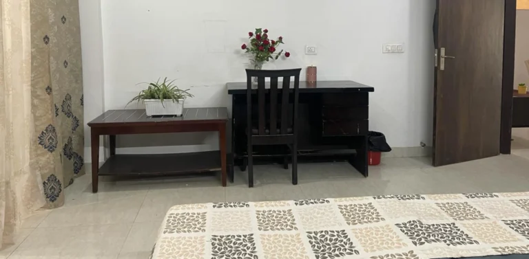 Finding a PG for Corporates in Gurgaon That Actually Feels Like Home